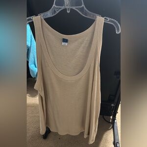 Old Navy Women's Cream Tank Top
